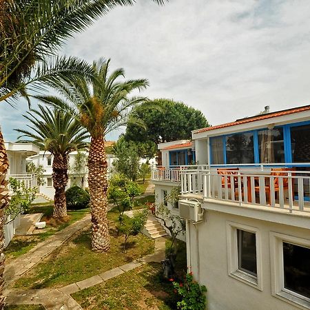Hanedan Flora Apart Hotel Foça Exterior foto