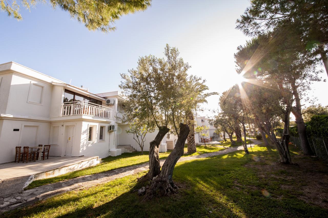 Hanedan Flora Apart Hotel Foça Exterior foto