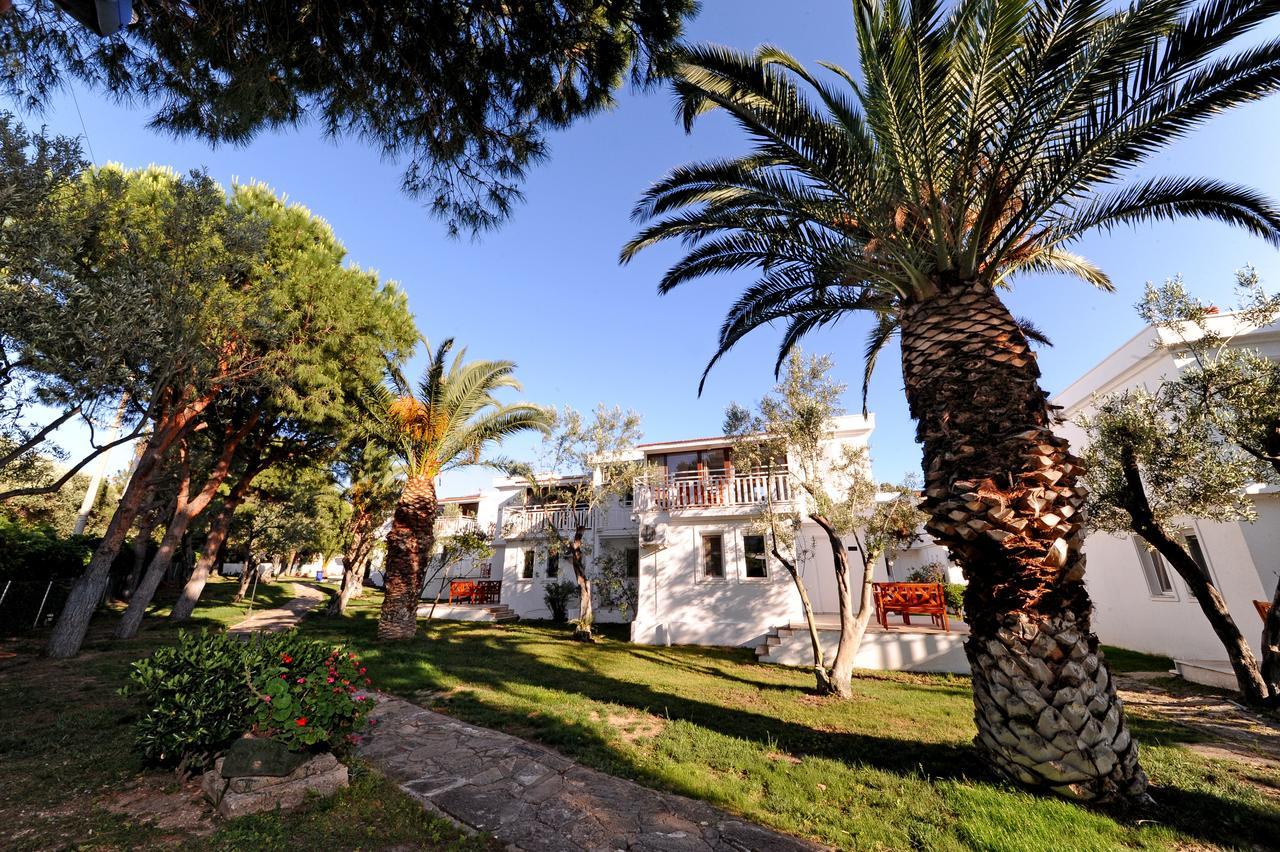 Hanedan Flora Apart Hotel Foça Exterior foto
