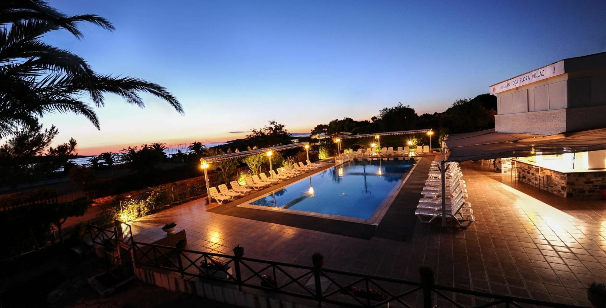 Hanedan Flora Apart Hotel Foça Exterior foto
